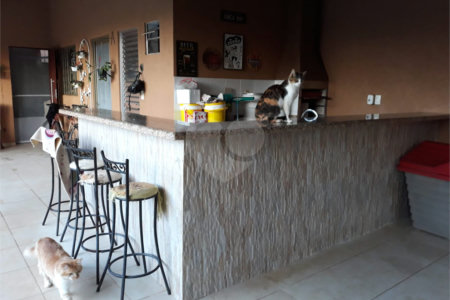 Casa térrea no Samambaia.