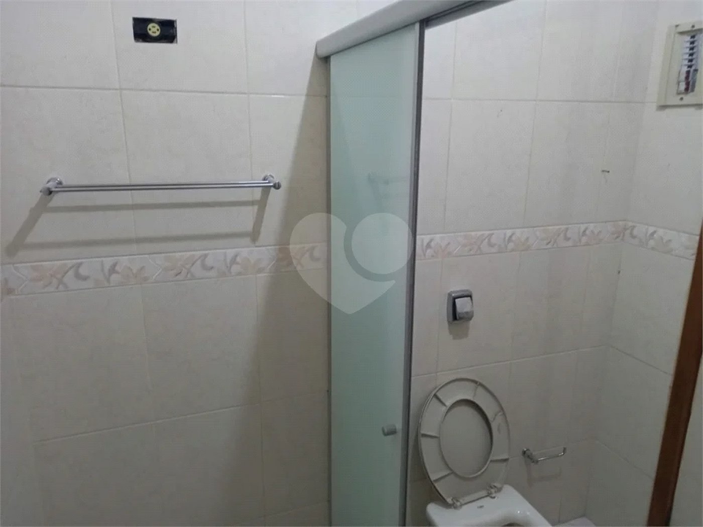 Casa com 147m² , 2 dormitórios , sendo 1 suíte , 2 vagas , à venda , no Parque das Nações , em Santo André.