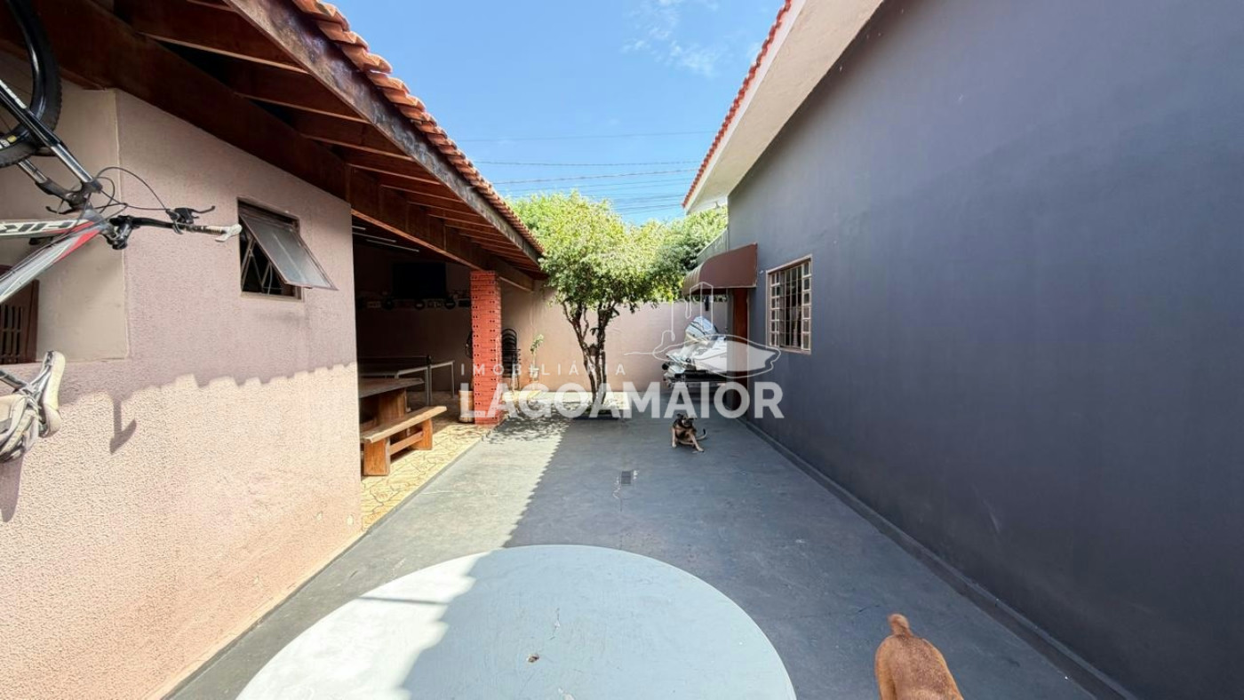 Casa à venda com 3 quartos, sendo 1 suíte, em Jardim Cangalha, Três Lagoas - MS