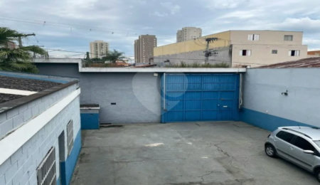 Galpão de 680 M² a 01 km da Rodovia Anchieta.