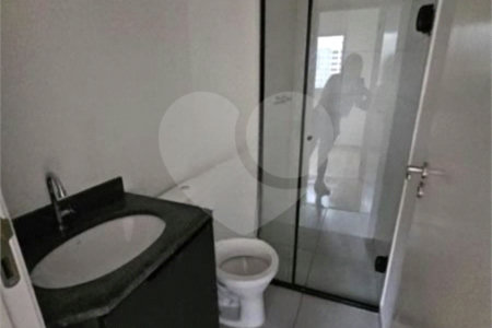 Apartamento com 38m², 2 dormitórios, à venda no Parque Bristol.