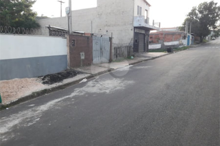 Terreno à Venda no Cidade Aracy – Oportunidade Abaixo do Valor de Mercado