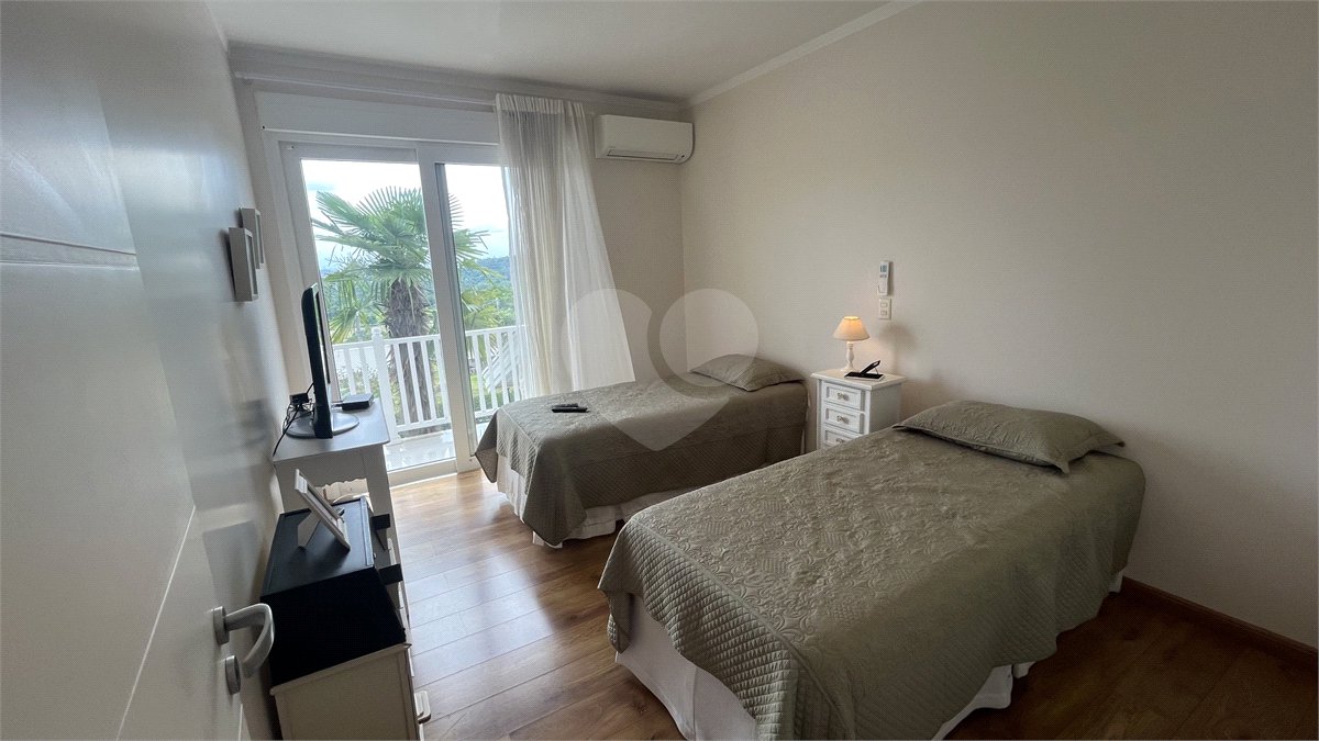 Casa a Venda no Condomínio Porto Atibaia com 4 dormitórios