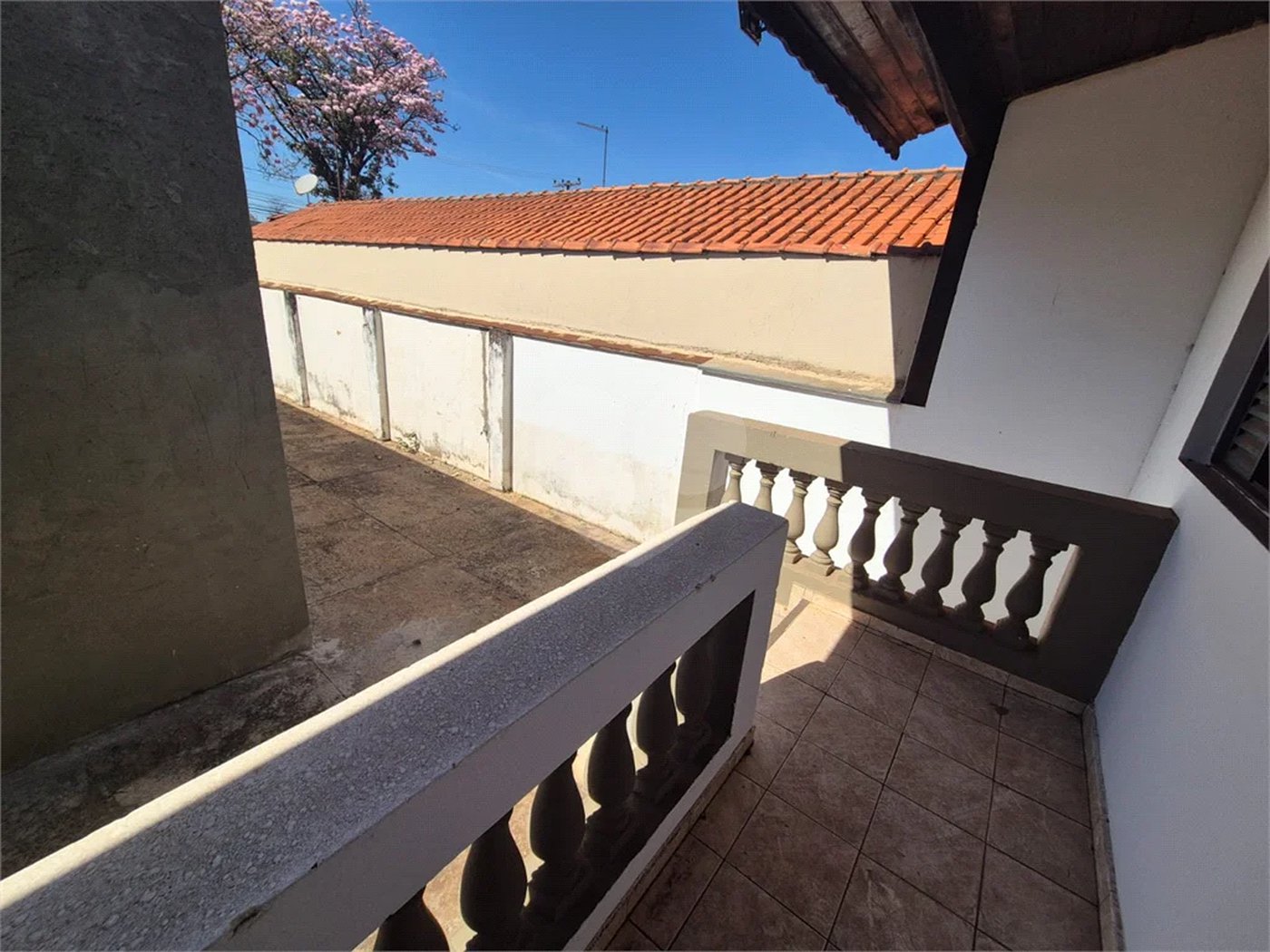 Dois imóveis em um terreno de 300 m² (12 x 25) - Com acesso independente
