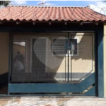 Casa Térrea com 2 dormitórios.
