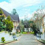 Casa à venda com 5 suítes no condomínio Vilaggio Monte Alegre, São Paulo - SP