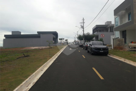 Lote à venda no Condomínio Monte das Araucárias