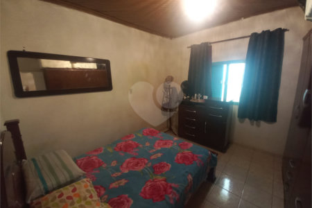Sobrado para venda.