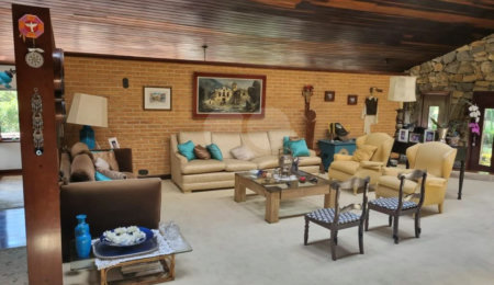 Casa à venda com 5 suítes em Moinho Velho, Embu das Artes, SP
