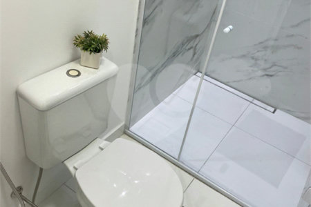 Apartamento 1 Dormitório à Venda na Rua Frei Caneca