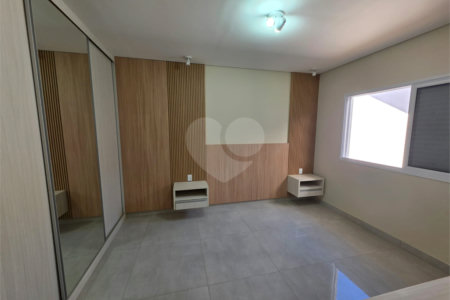 Casa no Village Damha III, 3 quartos 2 suítes