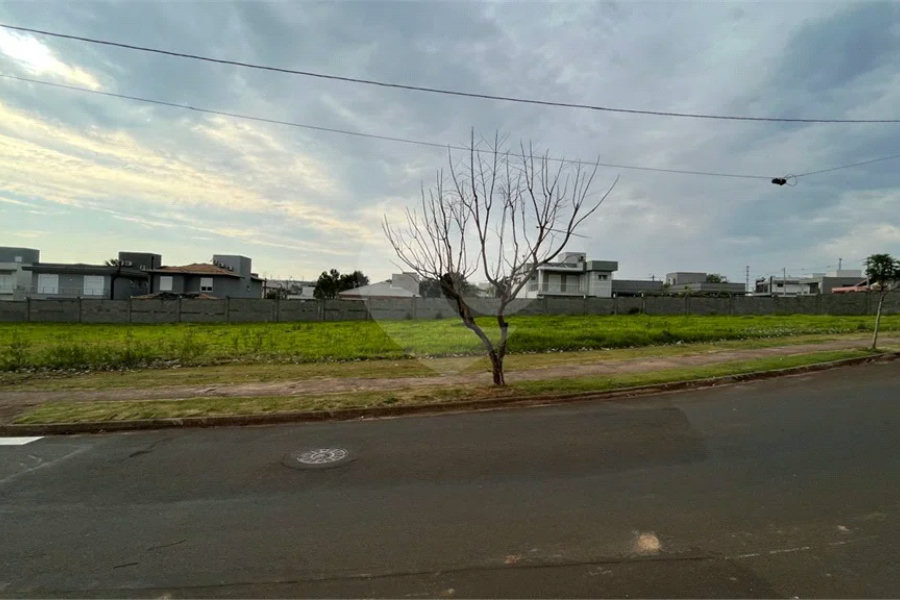 Terreno comercial disponível para venda Bairro Santa Rosa
