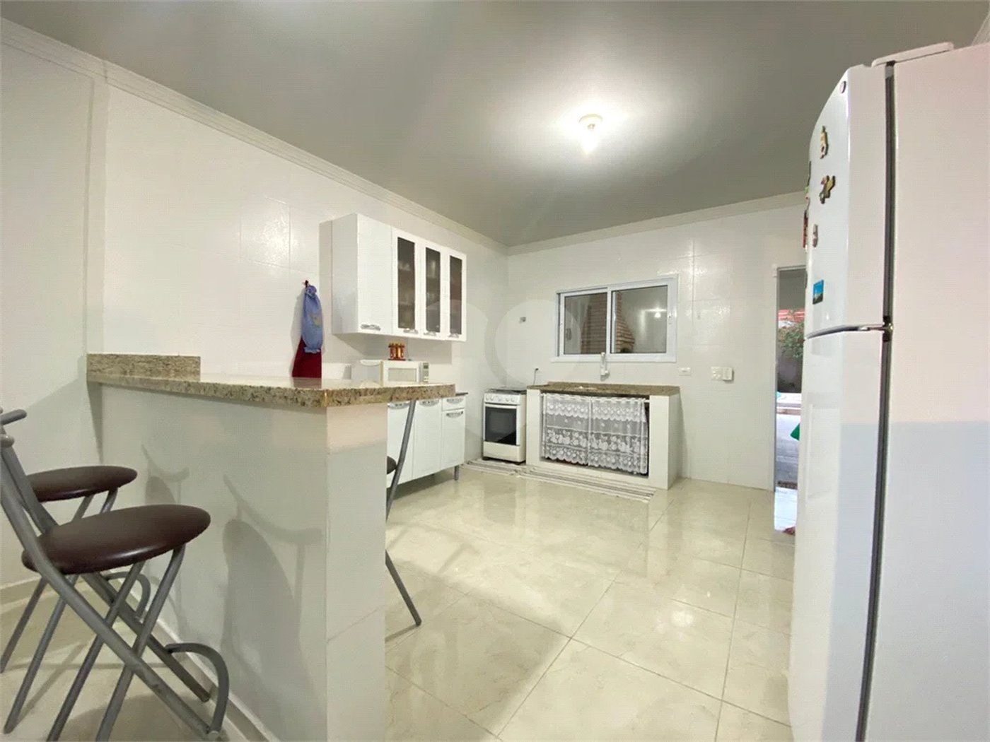Casa à venda ou para alugar com 3 quartos, sendo 1 suíte,  em Morada da Praia, Bertioga, SP