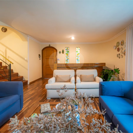 CASA REFORMADA NO PLANALTO - 270m
