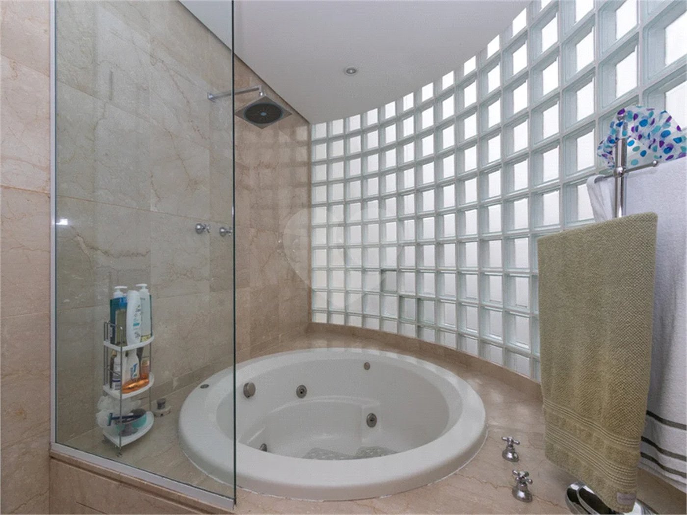 Apartamento de 233 m² à venda em Higienópolis com 4 dormitórios.