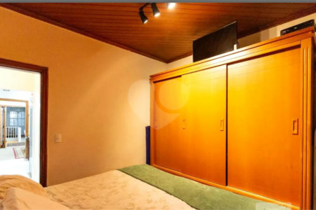 Sobrado à venda na V.Mariana - 130m2 - 2 Quartos - 600 m. metrô Ana Rosa