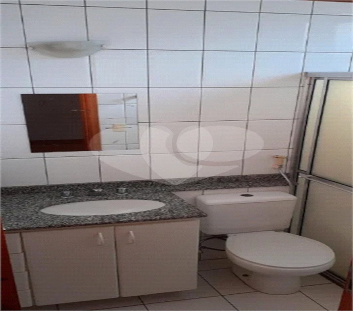 Apartamento no Condomínio Maktub.