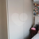 Apartamento a venda na Saúde 2 dormitórios com 2 vagas de garagem demarcadas. Aceita e estuda Permuta.