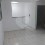 Apartamento no Condomínio Monte Logan.