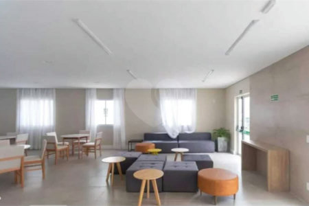 Apartamento com 50m², 2 dormitórios, 1 vaga, á venda em Itaquera.