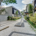 Casa à venda com 4 suítes no condomínio Vila Arese, São Paulo - SP