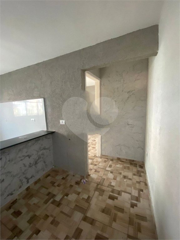 Oportunidade Única para Renda: 5 Casas em 328 m² no Bairro Saúde!