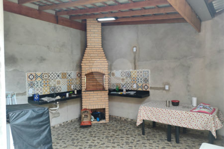 Casa térrea no Condomínio Flamboyant II .