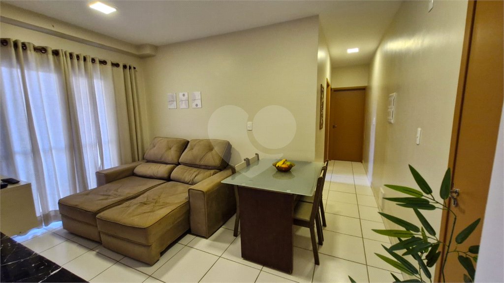 Apartamento à venda no condomínio Parque das Acácias.