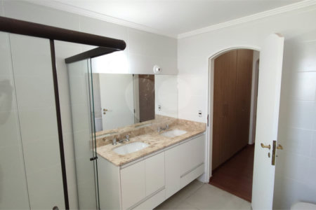 Apartamento de 3 dormitórios à Venda - Jardim Bethânia