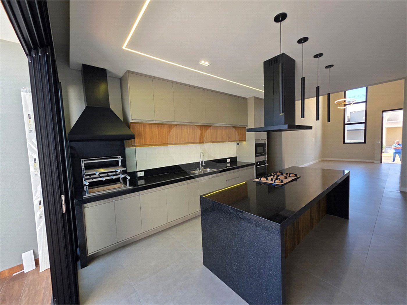 Casa Térrea 3 suítes e Closet no Residencial Villeneuve!
