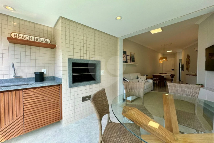 Apartamento à venda com 3 quartos, sendo 1 suíte,  em Riviera de São Lourenço, Bertioga, SP