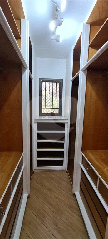 Apartamento à venda no Campo Belo com 110m², 03 dormitórios sendo 01 suite, 2 vagas - São Paulo/S