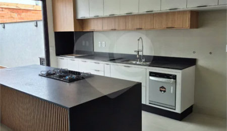 Casa à venda com 3 suítes no condomínio Residencial Dona Maria Candida, Indaiatuba - SP