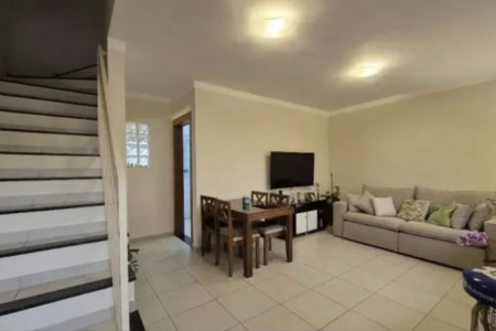 Casa à venda com 2 suítes em Jardim Monte Alegre, São Paulo, SP