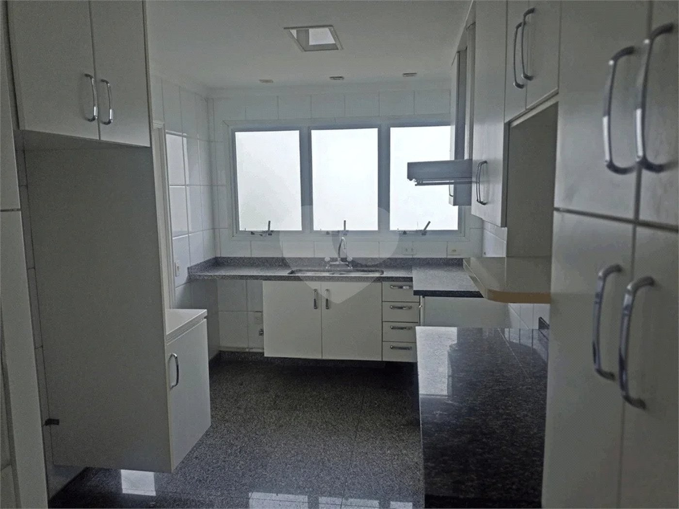 Apartamento a venda com 252 m² no Campo belo.