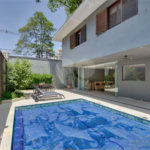Casa à venda no Brooklin Velho, reformada e com piscina.