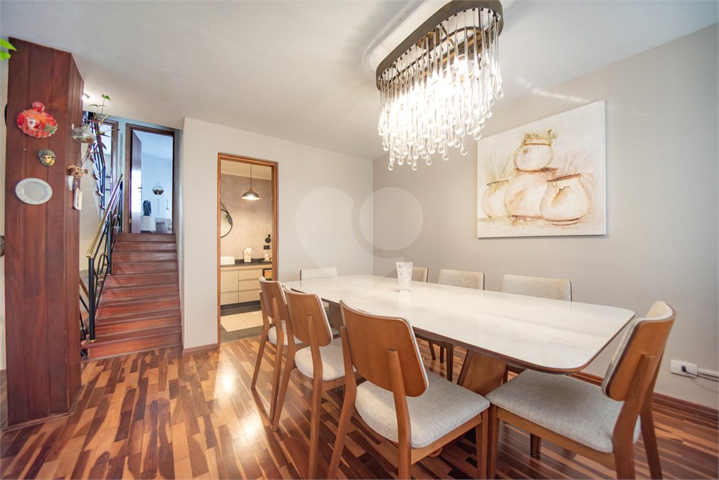CASA REFORMADA NO PLANALTO - 270m