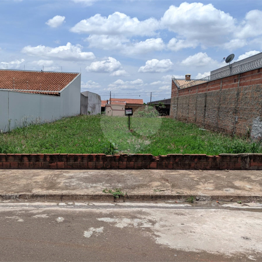 Terreno no Jardim Embare