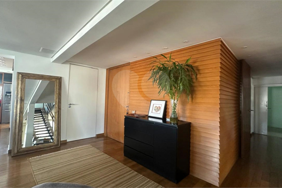 Apartamento à venda com 3 quartos, sendo 2 suítes, em Jardim Paulista, São Paulo, SP