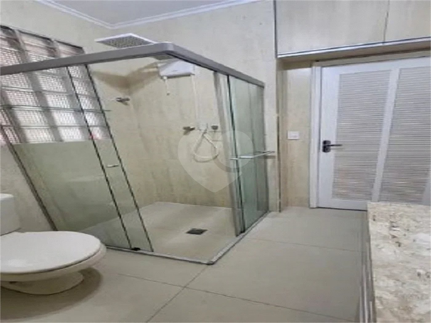 Apartamento à venda no bairro Barra Funda.