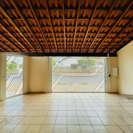 Casa para alugar com 3 quartos, sendo 1 suíte, em Colinos, Três Lagoas, MS