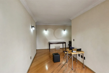 Apartamento à venda | 72 m² | 3 quartos (1 suíte) | 1 vaga | Próximo ao Metrô Saúde