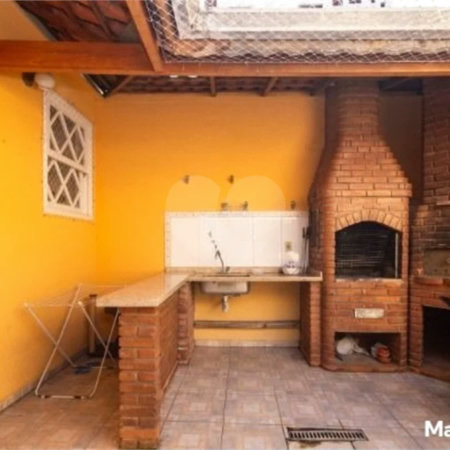 Casa com 260m², 3 dormitórios, 4 vagas, à venda em São Caetano do Sul.