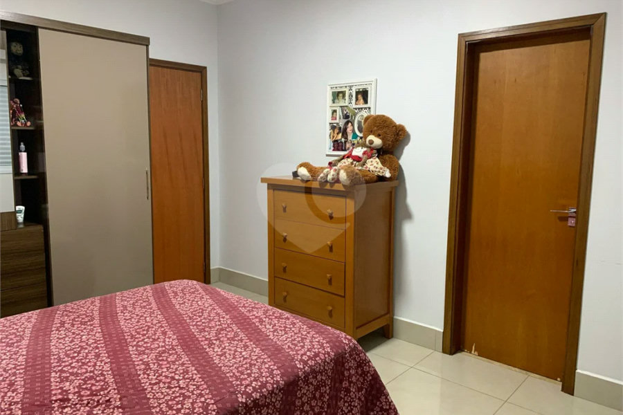 Linda Casa à Venda no Bairro Santa Rosa, na cidade de Piracicaba-SP.