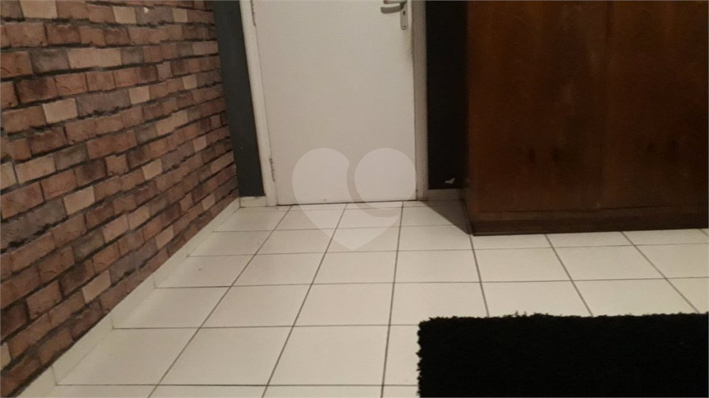 BELA CASA 274 M² C/ 3 QUARTOS 1 SALA 1 COZINHA 3 BANHEIROS 2 VAGAS Para Estacionamento coberta P/ VENDA NA V N Cachoeirinha