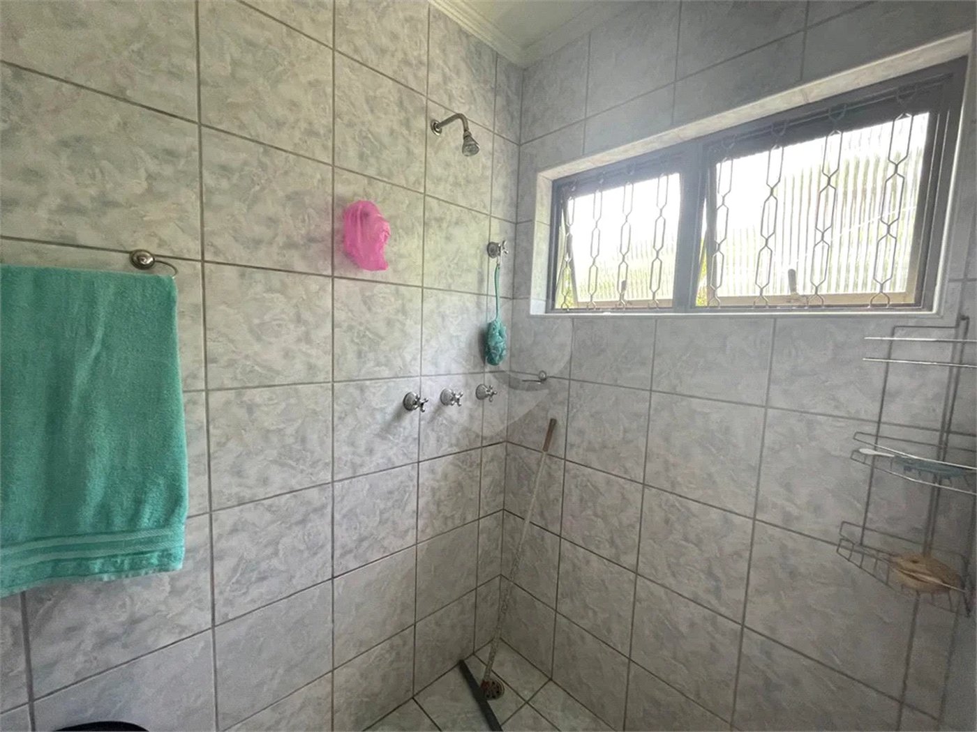 Belíssima Chácara à venda no Bairro Lago Azul em Piracicaba/SP.
