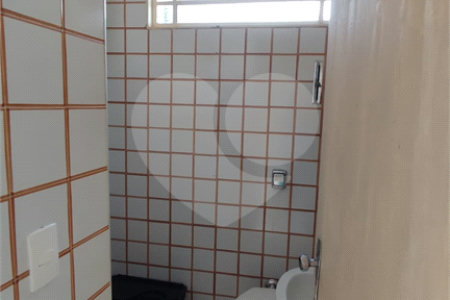 Casa à Venda de 3 dormitórios em São Carlos, no bairro Parque Santa Marta