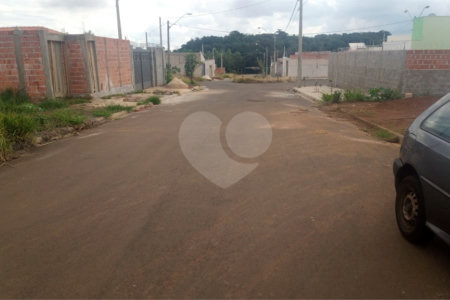 Lote no Jardim do Bosque, aceita financiamento ou aquisição de terreno e construção