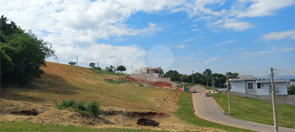 Terreno à Venda no Condomínio Santa Isabel 2 - Louveira/SP