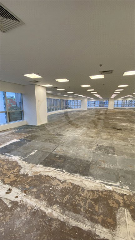 Sala comercial a 4 minutos estação Berrini